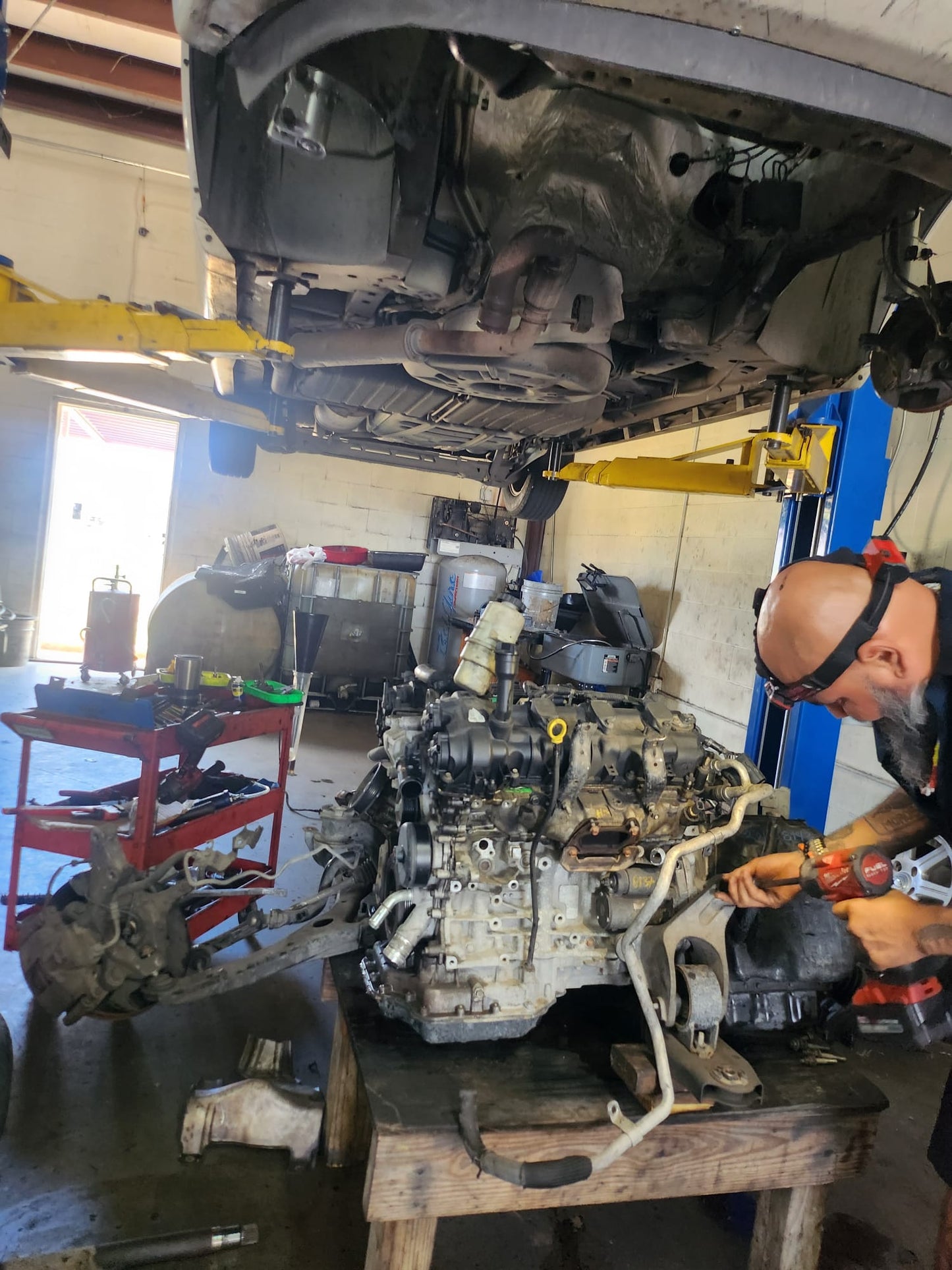 ENGINES REPAIR